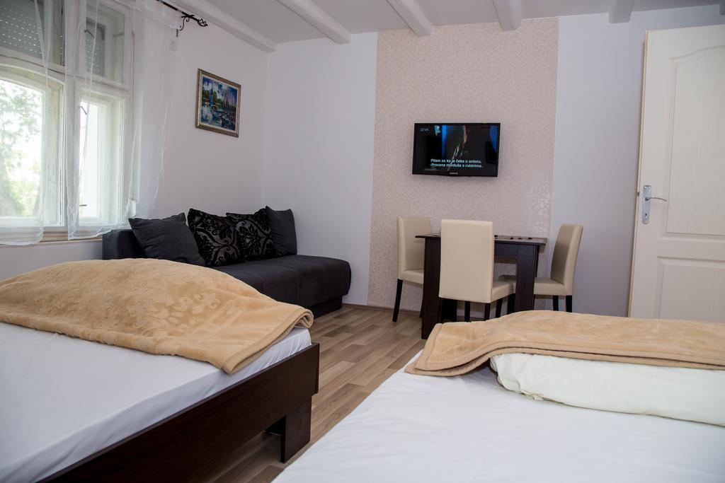 Casa Bella & Nova Hotell Palić Eksteriør bilde