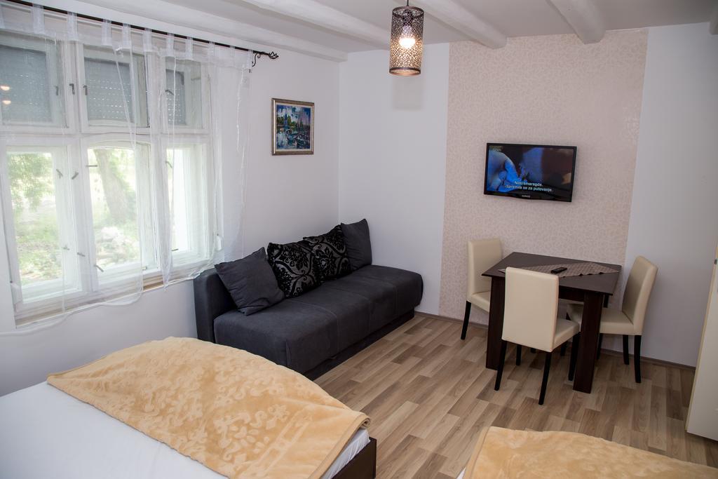 Casa Bella & Nova Hotell Palić Eksteriør bilde
