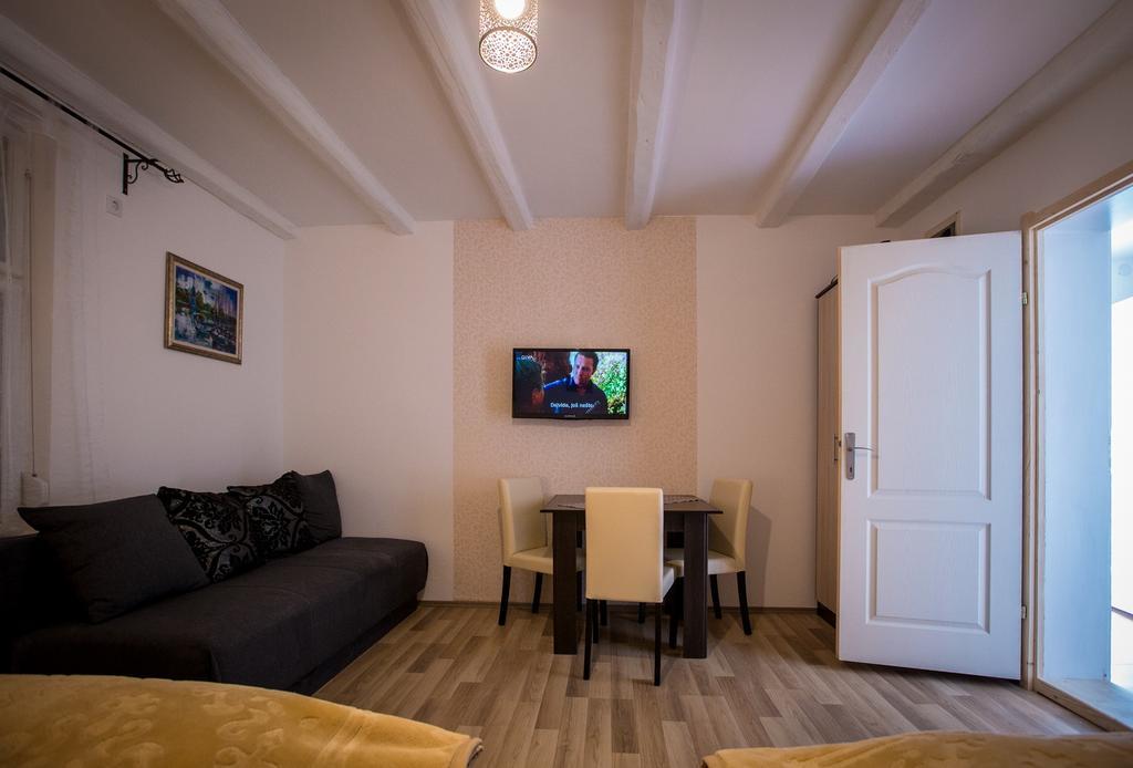 Casa Bella & Nova Hotell Palić Eksteriør bilde