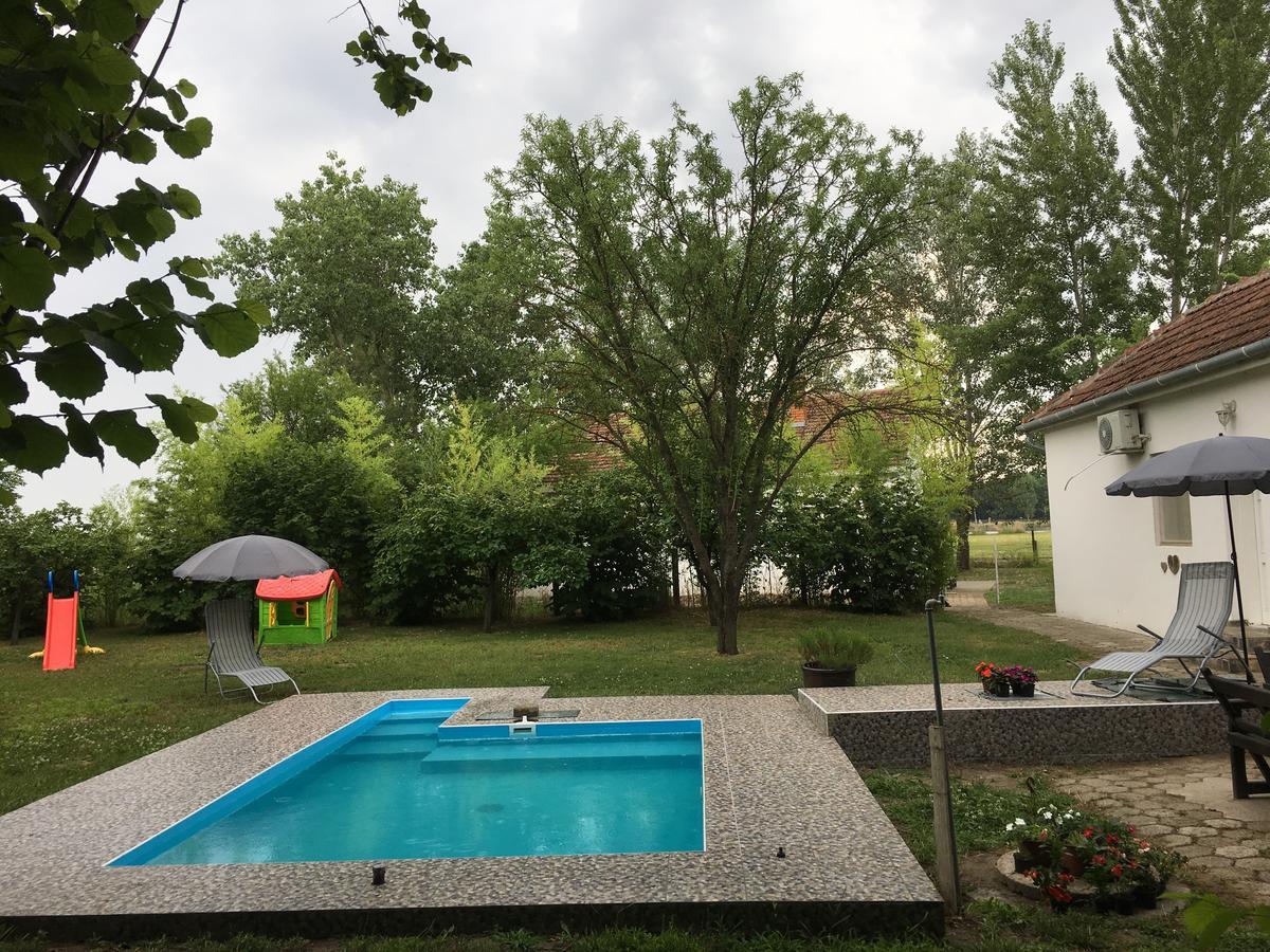Casa Bella & Nova Hotell Palić Eksteriør bilde